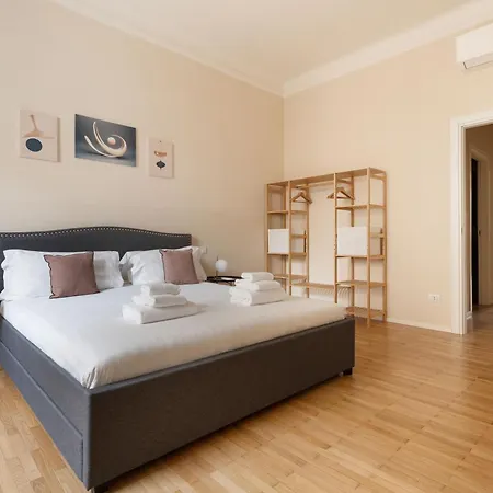 Apartment Brera In Palestro Milan