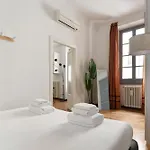 Brera In Palestro Apartamento *